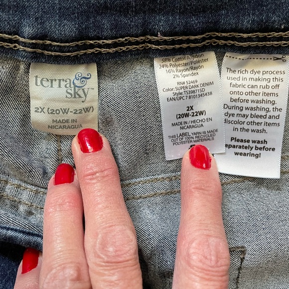 Woman’s Terra & sky elastic waist sz 2x jeans - Picture 4 of 5